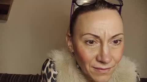 Snapshot of wild_cherrry chatting on November 18, 2025, 8:46 pm Nataly online show from November 18, 2025, 8:46 pm