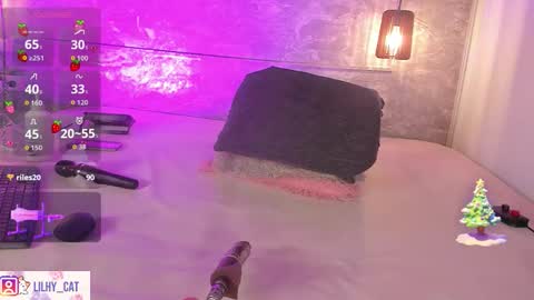 Lily  online show from December 3, 2025, 8:29 pm