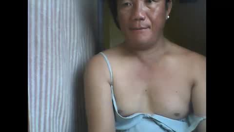 wild_sunflower11 online show from September 13, 2025, 10:31 pm