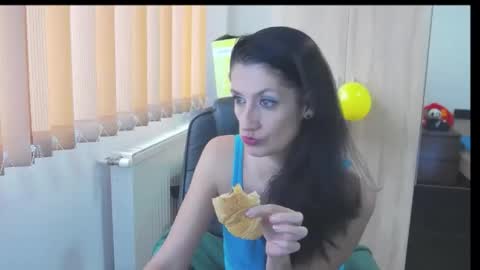 Bea online show from November 12, 2025, 8:04 am