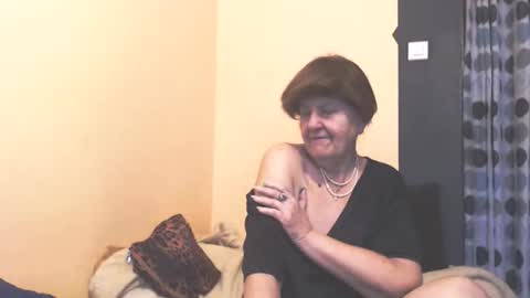 WildRedCat online show from March 15, 2026, 1:39 pm