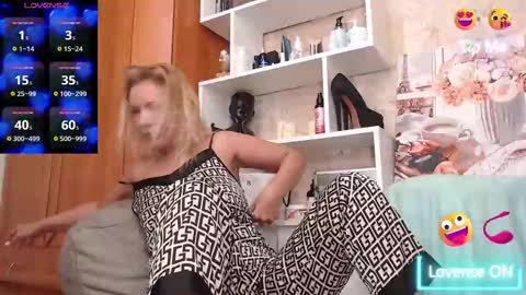 Rosa online show from March 12, 2025, 12:42 am