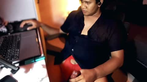 Wildy online show from April 27, 2026, 3:21 pm