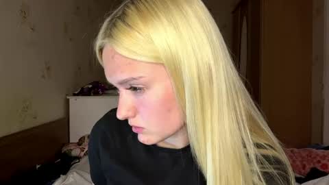 Sophia online show from May 17, 2026, 6:04 pm