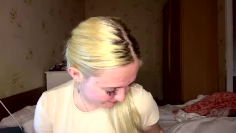 Sophia online show from May 19, 2026, 3:40 pm