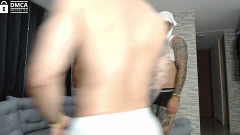 Snapshot of willhottwil1 chatting on January 10, 2025, 12:49 am BISEXUAL guys playing a little FOLLOW online show from January 10, 2025, 12:49 am