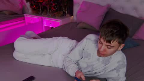 will online show from January 3, 2025, 10:19 pm