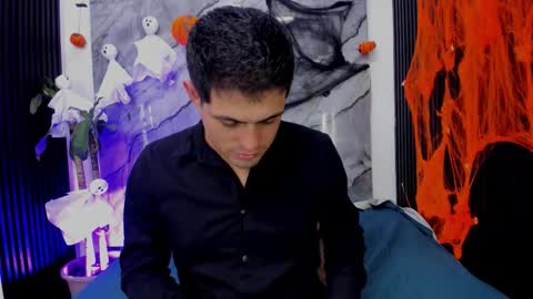 William Steel online show from October 24, 2025, 4:42 am