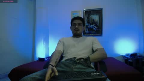 William Steel online show from April 17, 2026, 11:46 am