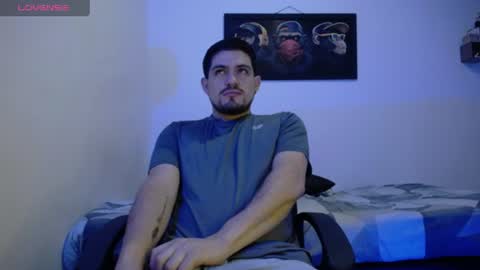 Snapshot of william_steel_ chatting on July 1, 2026, 11:23 am William Steel online show from July 1, 2026, 11:23 am