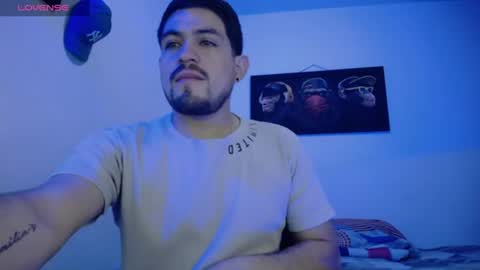 Snapshot of william_steel_ chatting on July 3, 2026, 11:49 am William Steel online show from July 3, 2026, 11:49 am