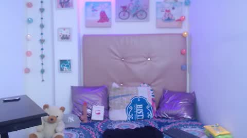 willians__ online show from November 6, 2025, 4:24 am