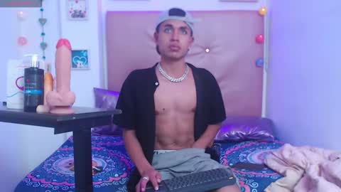 willians__ online show from November 15, 2025, 5:05 am