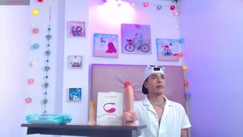 willians__ online show from November 30, 2025, 4:27 am