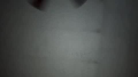 lovEEdovEE online show from April 25, 2026, 5:43 am