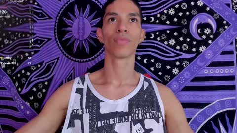 willy_veins online show from December 22, 2024, 3:44 pm