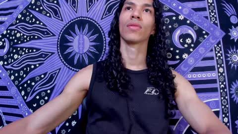 willy_veins online show from February 3, 2025, 6:07 pm