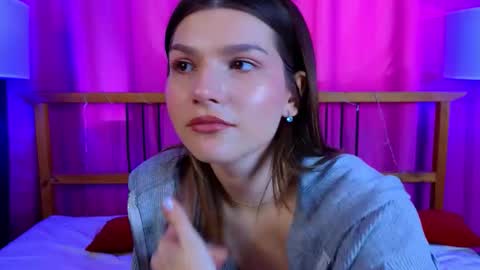 Vicki3 online show from March 18, 2026, 7:00 am