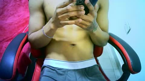 wilson_jhonson online show from January 18, 2026, 1:20 am