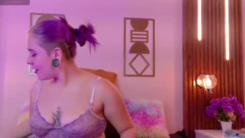 Snapshot of winchester_hanna chatting on June 18, 2026, 9:19 pm Winchester Hanna online show from June 18, 2026, 9:19 pm