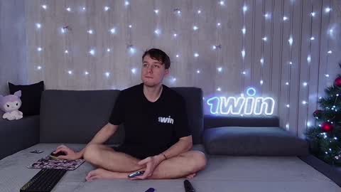 wineandboobs online show from December 31, 2024, 10:15 am