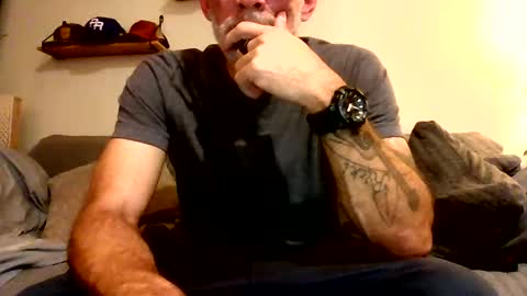 wingnutt765733 online show from February 19, 2026, 7:37 am