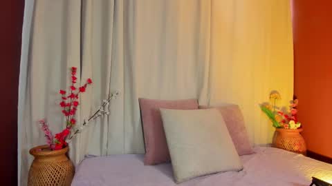 Wini Fer online show from November 17, 2025, 1:17 pm