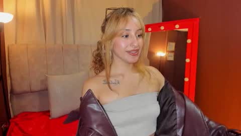 Snapshot of wini_fer chatting on January 12, 2026, 4:45 pm Wini Fer online show from January 12, 2026, 4:45 pm