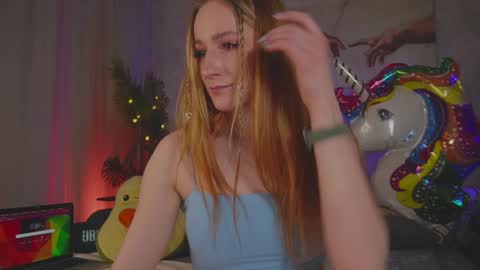 Snapshot of winky_dinky chatting on December 6, 2024, 3:55 pm Your little D online show from December 6, 2024, 3:55 pm
