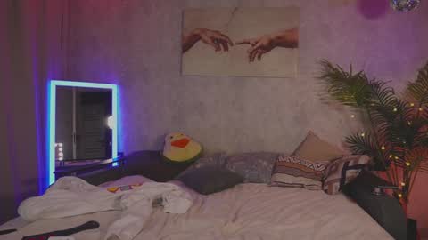 Snapshot of winky_dinky chatting on February 7, 2025, 2:08 am Your little D online show from February 7, 2025, 2:08 am