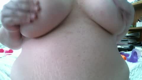 Snapshot of winnieatplay chatting on January 4, 2025, 7:02 pm Winnie online show from January 4, 2025, 7:02 pm