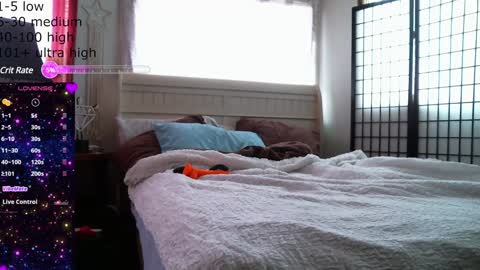 Snapshot of winnieatplay chatting on January 5, 2025, 8:10 pm Winnie online show from January 5, 2025, 8:10 pm