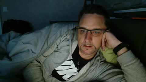 Snapshot of wirzwei8883 chatting on October 19, 2025, 3:56 pm Dirty online show from October 19, 2025, 3:56 pm