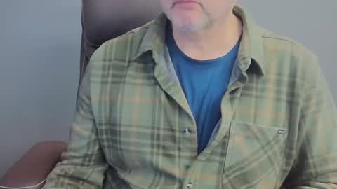 Snapshot of wisanonymousman chatting on February 3, 2025, 7:31 pm Wisa Randy online show from February 3, 2025, 7:31 pm