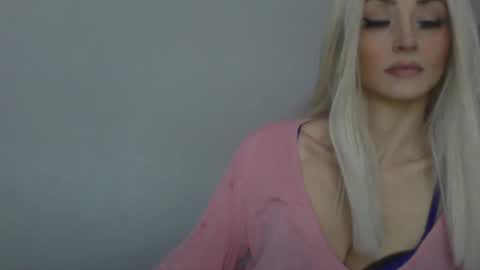 WishGoddes online show from October 20, 2025, 4:18 pm