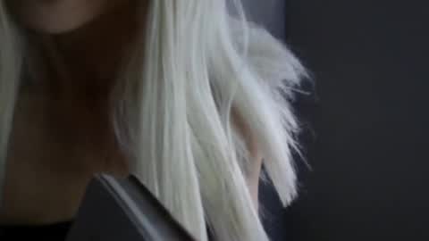 WishGoddes online show from October 22, 2025, 3:12 pm