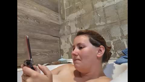 Wisteria online show from September 22, 2025, 4:42 pm