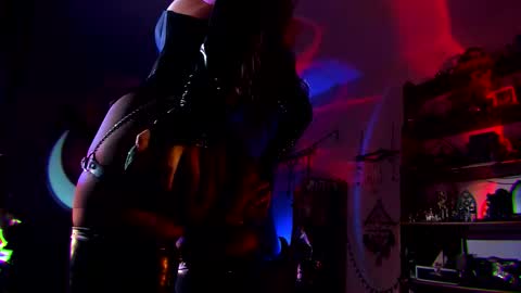 Goddess of two strapons  - Mr. long Don Mr. Pinky online show from September 18, 2025, 8:22 pm