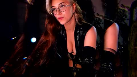 Goddess of two strapons  - Mr. long Don Mr. Pinky online show from October 21, 2025, 7:58 pm