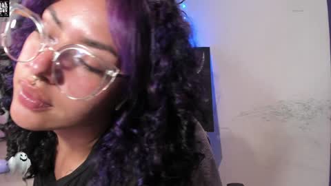     Luna Violeta  A r t i s t  online show from February 7, 2025, 1:58 am