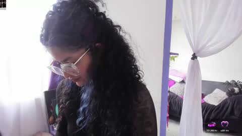     Luna Violeta  A r t i s t  online show from September 21, 2025, 7:15 pm