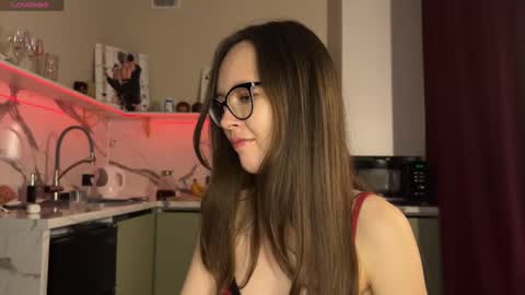 Snapshot of withlovebella chatting on February 12, 2025, 2:54 pm Isobelle online show from February 12, 2025, 2:54 pm