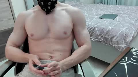 WizLoverr online show from May 22, 2026, 5:29 pm