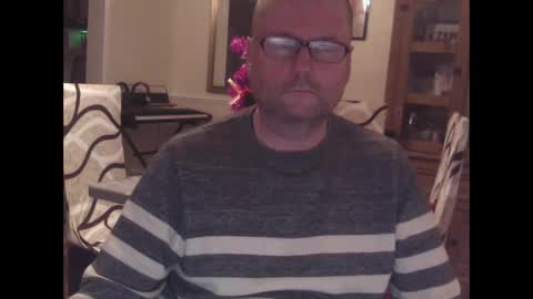Snapshot of wobble444 chatting on June 2, 2026, 10:12 pm wobble444 online show from June 2, 2026, 10:12 pm