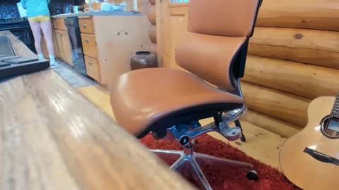 Snapshot of wobbleon chatting on December 25, 2024, 2:56 pm Gobbleon online show from December 25, 2024, 2:56 pm