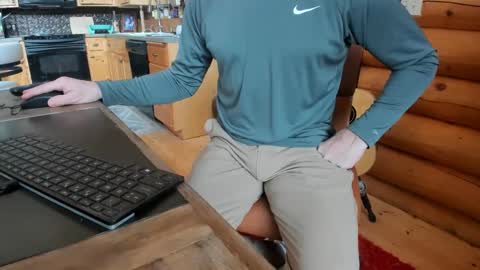 Snapshot of wobbleon chatting on January 7, 2025, 9:14 pm Gobbleon online show from January 7, 2025, 9:14 pm