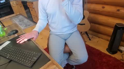 Snapshot of wobbleon chatting on January 15, 2025, 10:13 pm Gobbleon online show from January 15, 2025, 10:13 pm