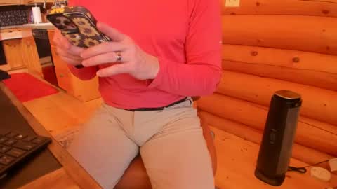 Snapshot of wobbleon chatting on January 31, 2025, 7:29 pm Gobbleon online show from January 31, 2025, 7:29 pm