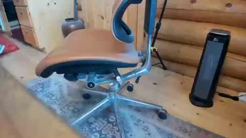 Snapshot of wobbleon chatting on February 5, 2025, 6:37 pm Gobbleon online show from February 5, 2025, 6:37 pm