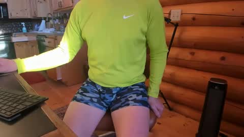 Snapshot of wobbleon chatting on February 6, 2025, 10:53 pm Gobbleon online show from February 6, 2025, 10:53 pm